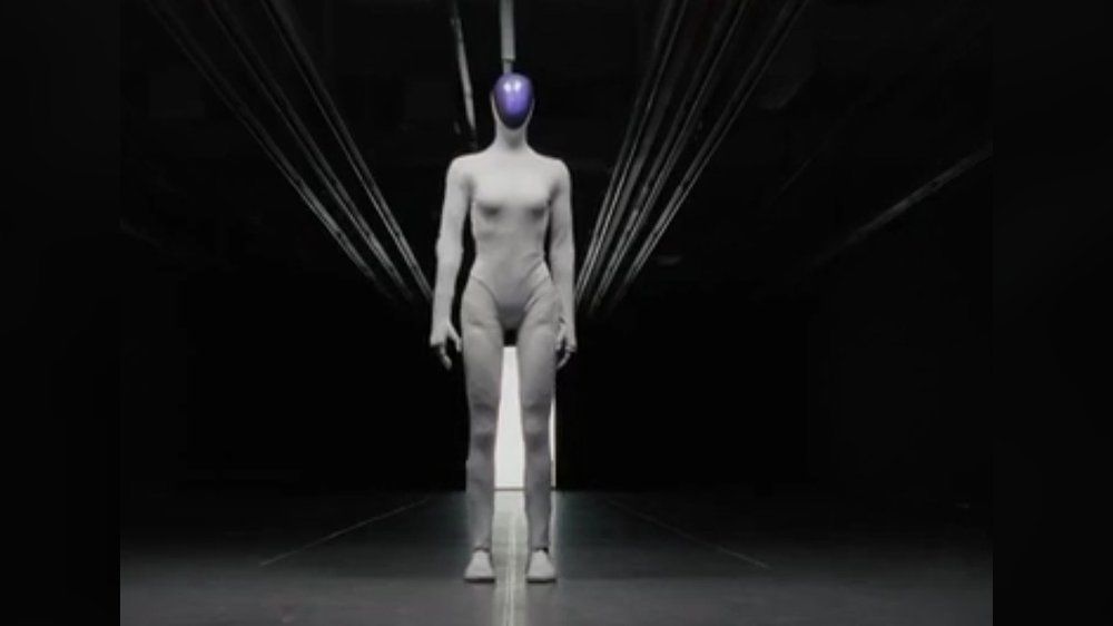 Video: Mensch oder Maschine? Chinesischer Roboter spaltet das Netz