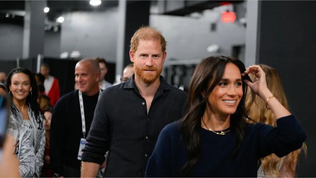 Video: Ein berühmtes Paar stiehlt Harry & Meghan die Show
