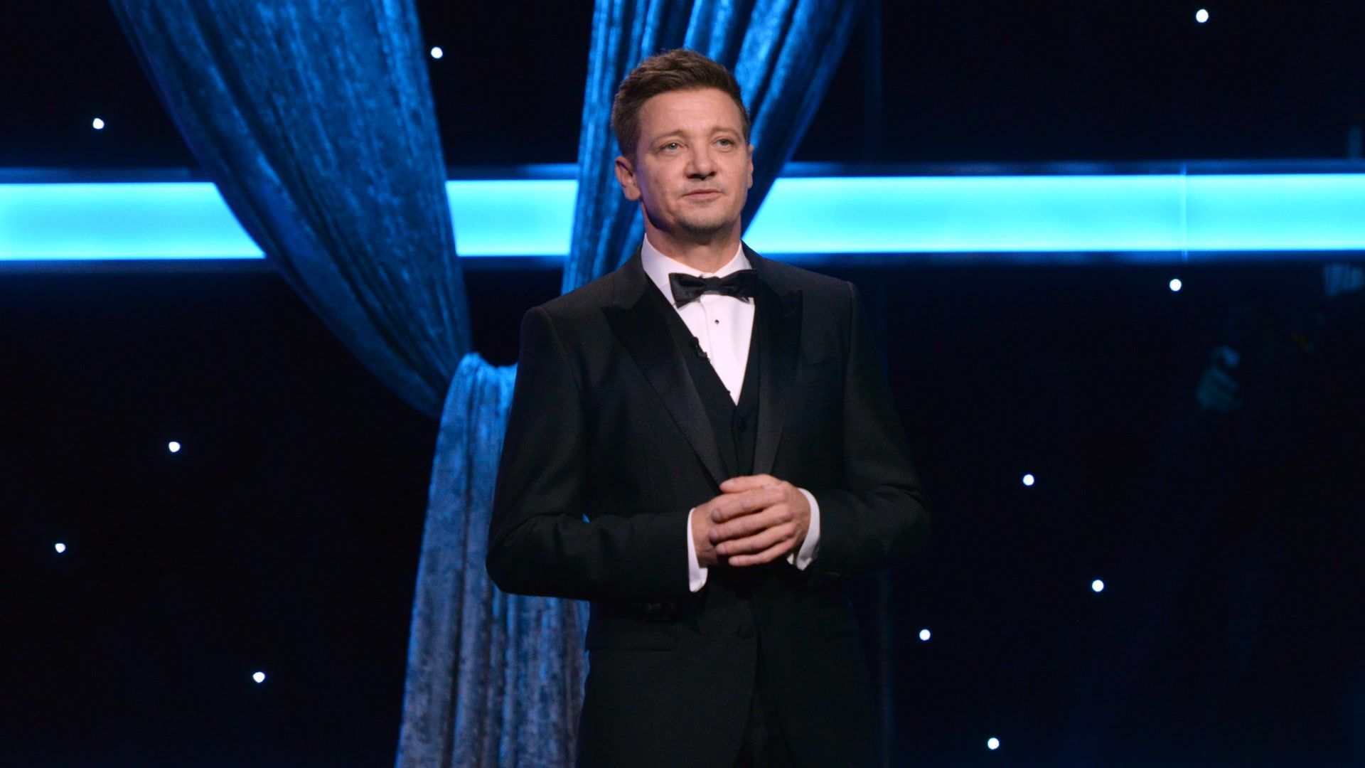 Jeremy Renner in hospital: He can already laugh again