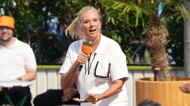 Beim „ZDF-Fernsehgarten“: Bodyguards greifen ein – so reagiert Kiwi