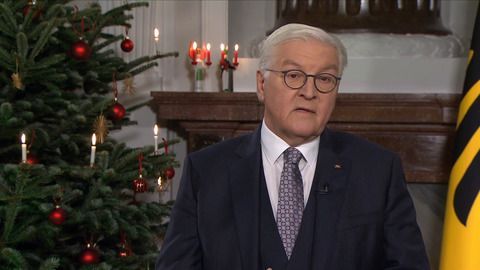 Bundespräsident: Mut und Miteinander sind in Demokratie gute Ratgeber