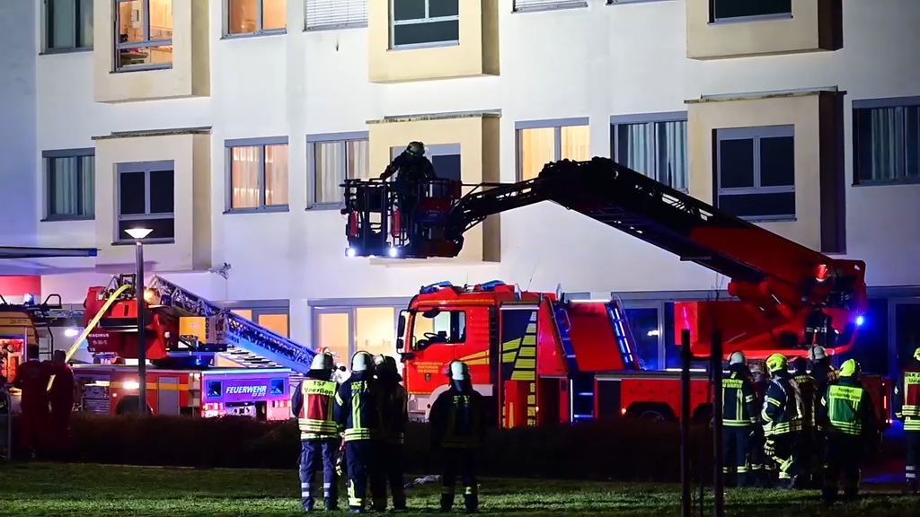 Feuer in Krankenhaus: Vier Menschen sterben, viele Verletzte