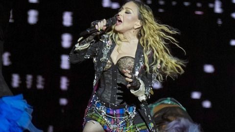 Madonna gibt Gratis-Konzert vor riesigem Publikum in Rio