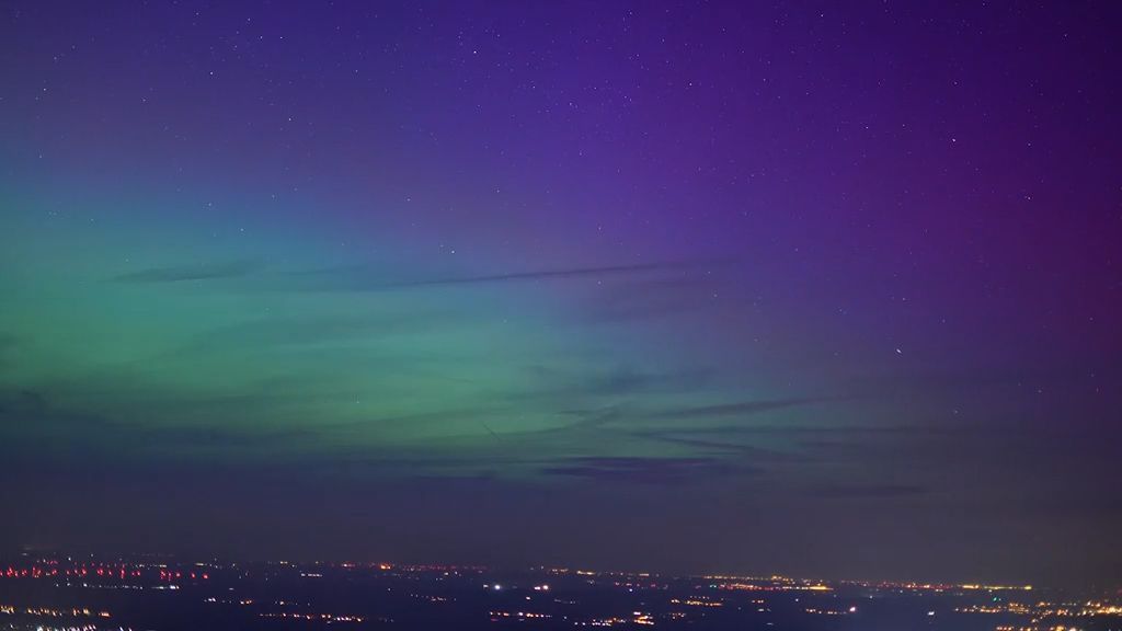 Bunte Polarlichter leuchten über Deutschland