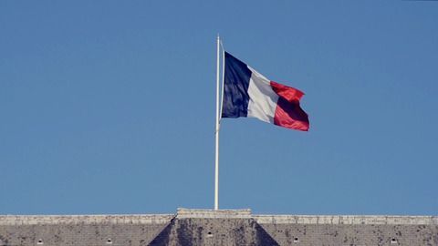 Parlamentswahl in Frankreich: Linke überraschend vorne