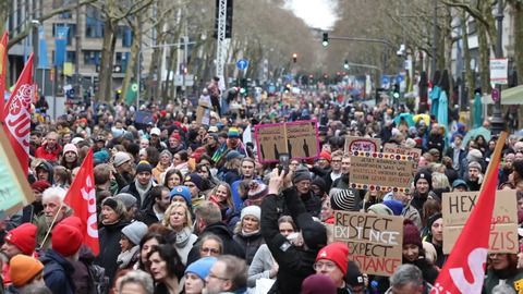 Demo gegen rechts: 40.000 Menschen protestieren in Köln
