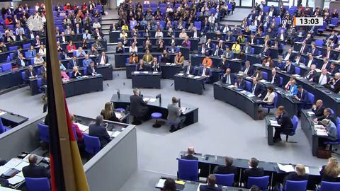 Karlsruhe: Eilanträge gegen Sondersitzungen scheitern