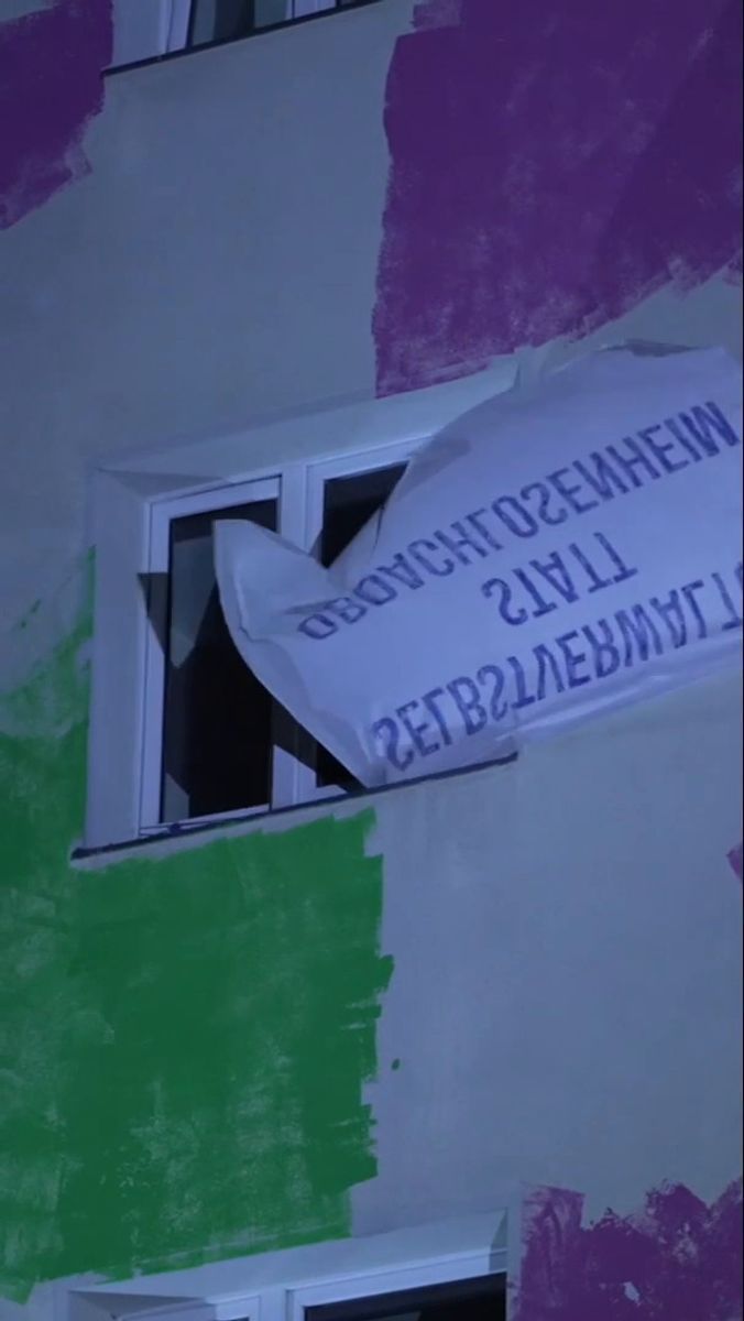Großeinsatz in Berlin-Mitte: Polizei und Gerichtsvollzieher räumen besetztes Haus