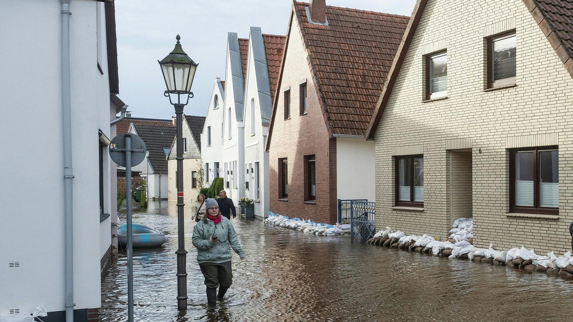 Ratgeber: Was Hausbesitzer bei Hochwasserschäden beachten sollten