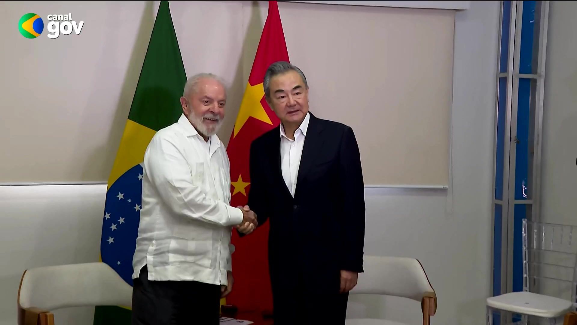 Brazil's Lula receives China's foreign minister