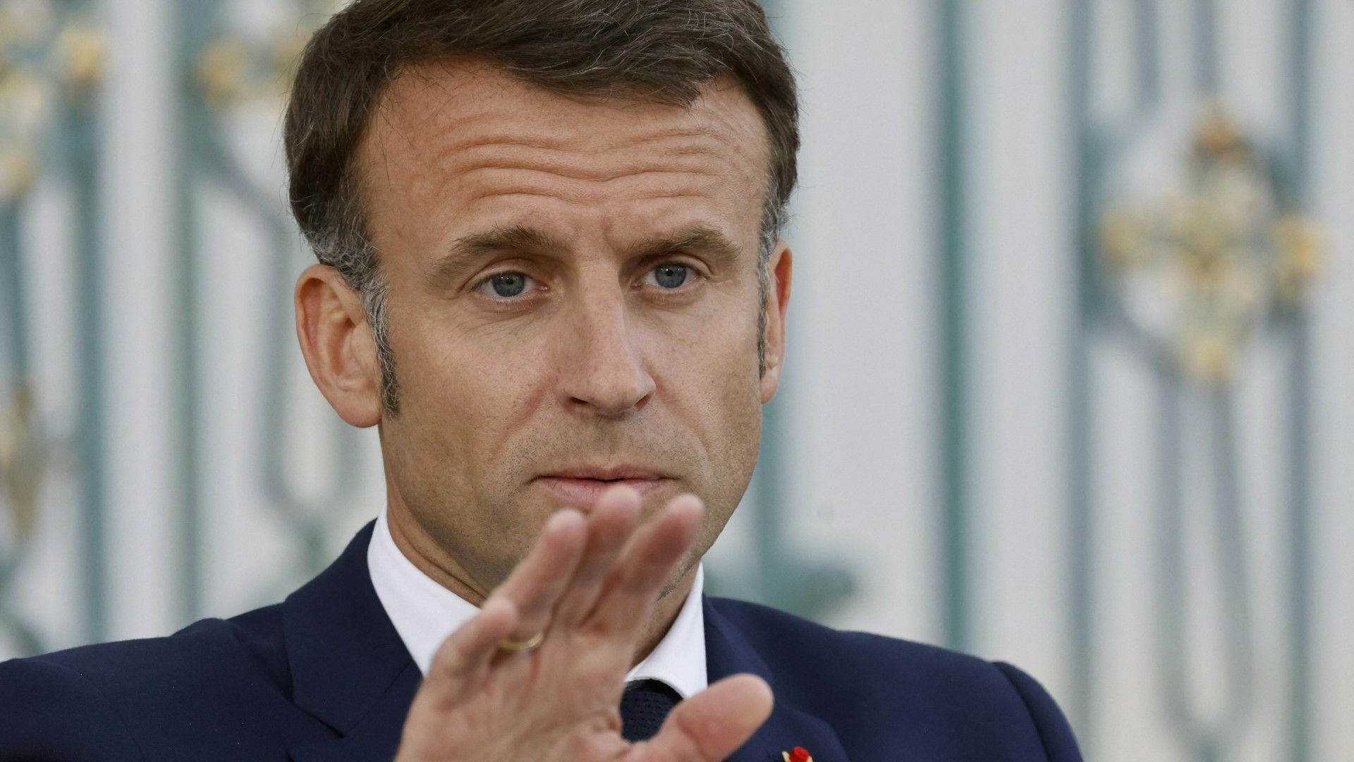 Macron: Ukraine soll Stützpunkte in Russland "neutralisieren" können