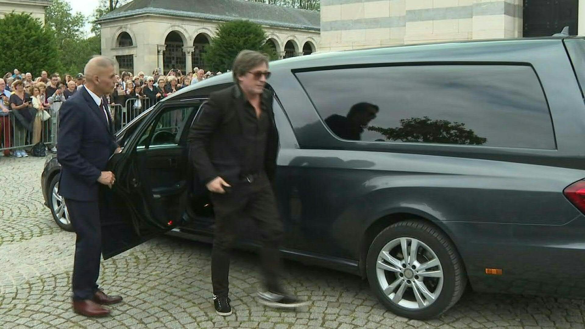 Françoise Hardy: Thomas and Jacques Dutronc at the ceremony in Pere-Lachaise cemetery
