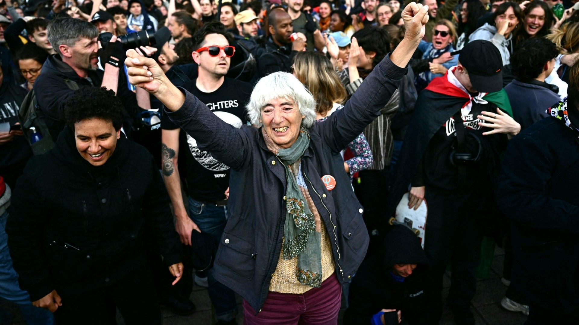 Linkes Bündnis bei Parlamentswahl in Frankreich überraschend vorn