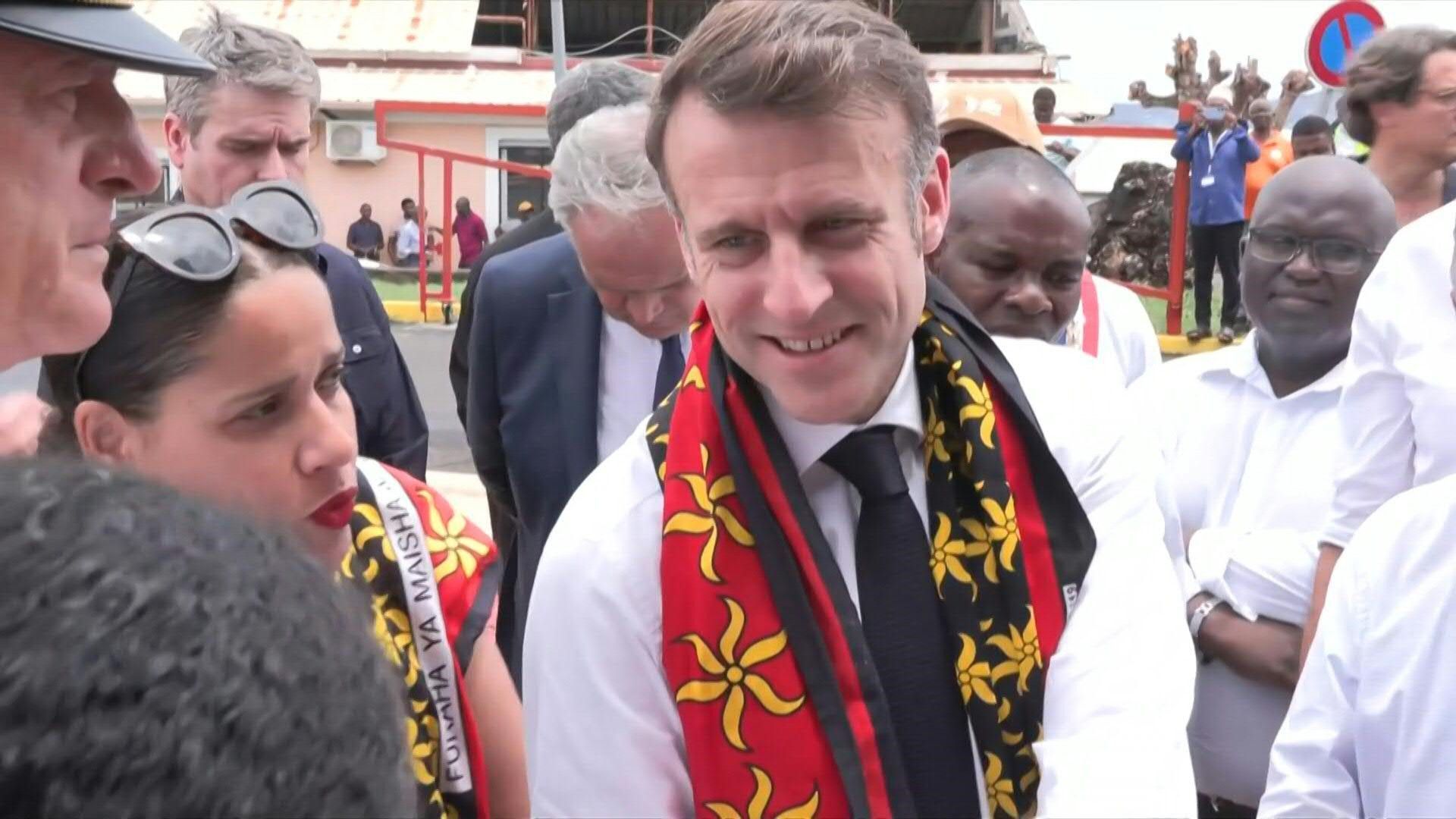 Mayotte: Emmanuel Macron visits a hospital damaged by cyclone Chido