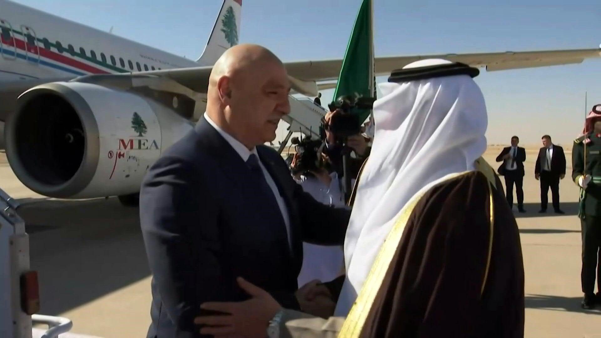 Lebanese president arrives in Saudi Arabia on first trip abroad
