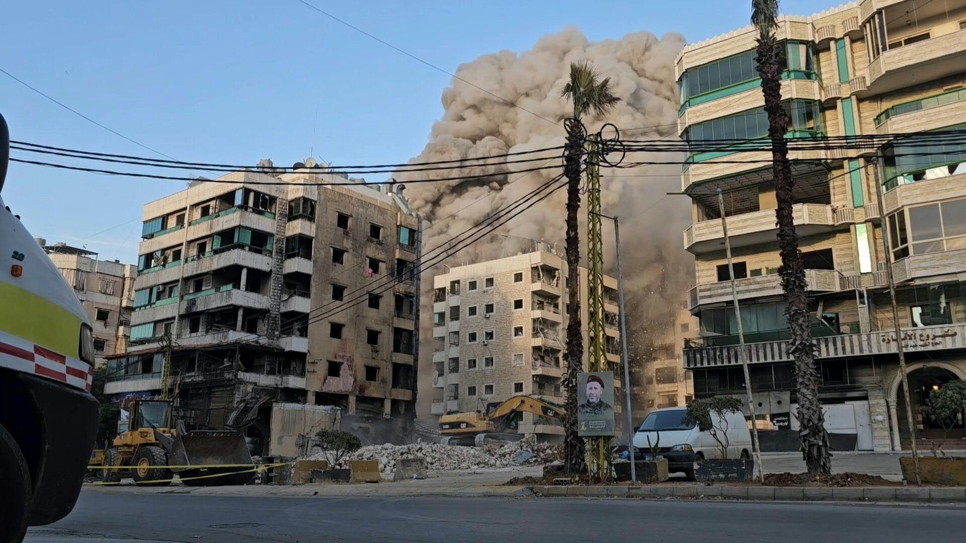 Video: Images show moment Israeli strike hits Beirut southern suburbs