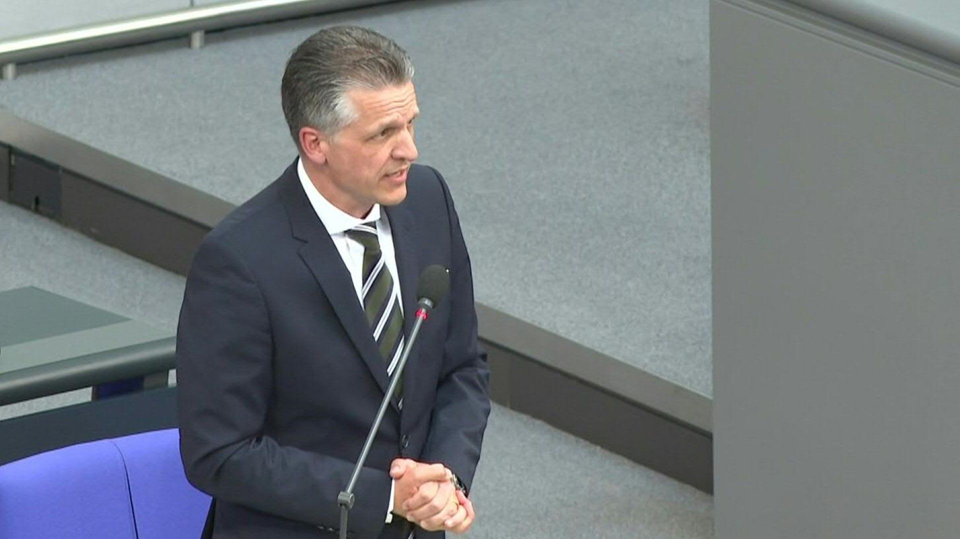 Frei: „Es gibt keine Grenzschließungen, es gibt Grenzkontrollen“