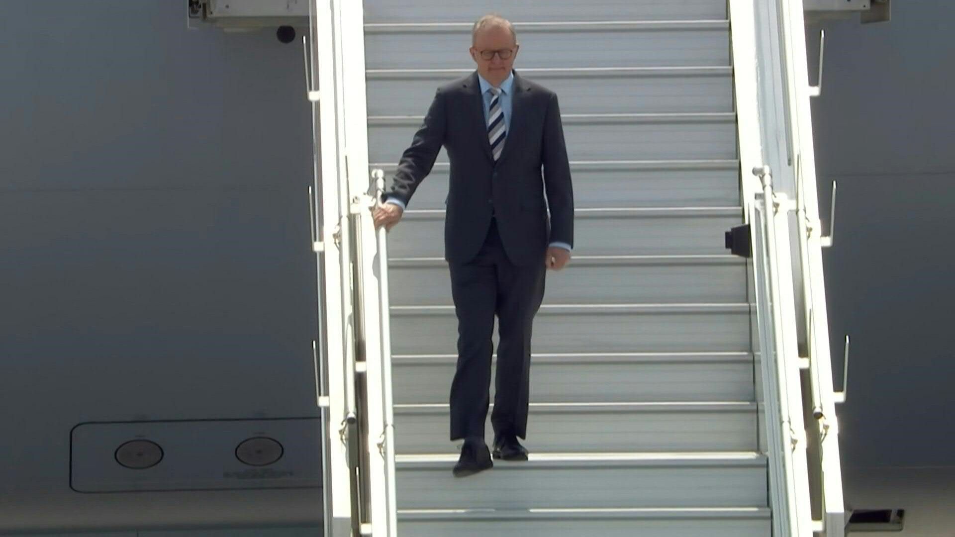 Video: Australian PM Albanese arrives in Canada for G7