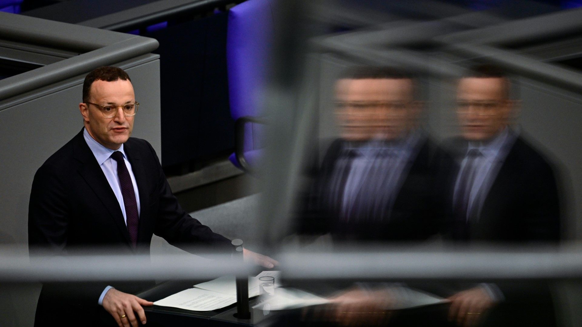 Maskenbeschaffung: Schwere Vorwürfe gegen Spahn im Bundestag