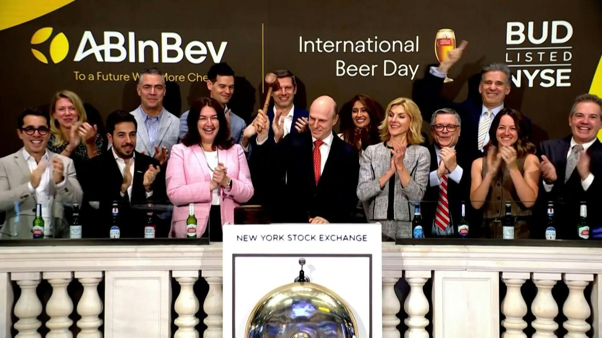 Video: NYSE closing bell: US stocks tumble as weak jobs report adds to doubts on economy