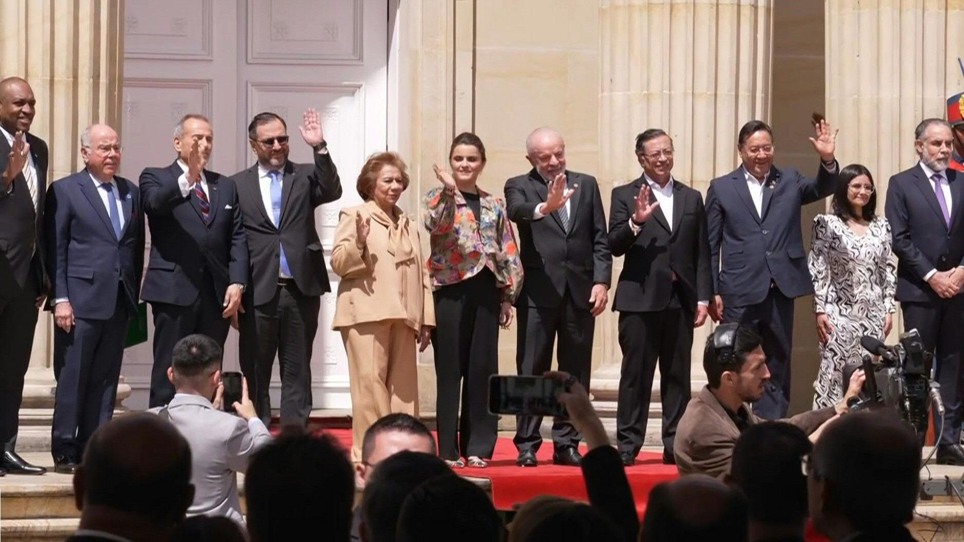 Amazonian summit: Colombian, Bolivian and Brazilian presidents meet with Indigenous delegates