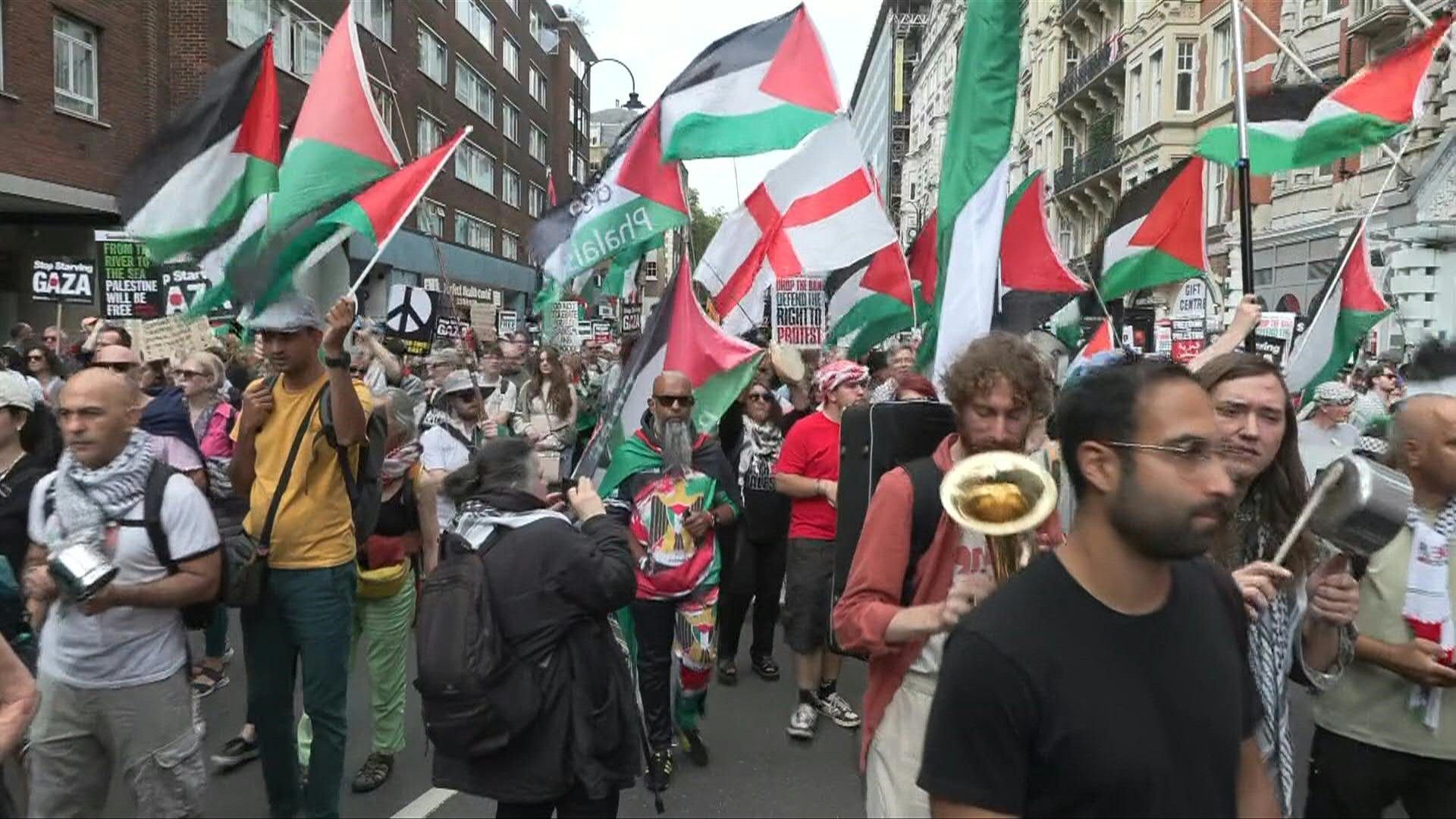 Protesto em Londres em apoio aos palestinos