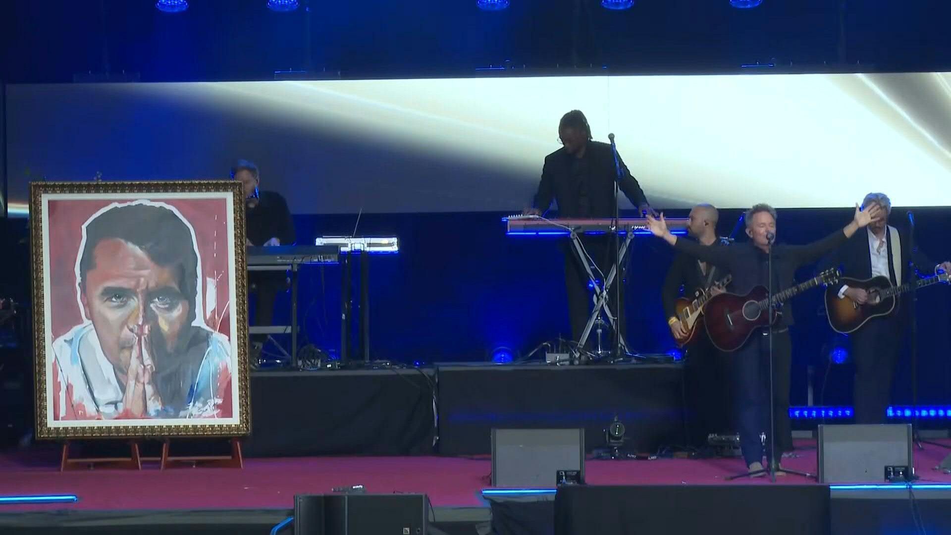 Memoriał dla konserwatywnego lidera Charliego Kirka rozpoczyna się w Arizonie