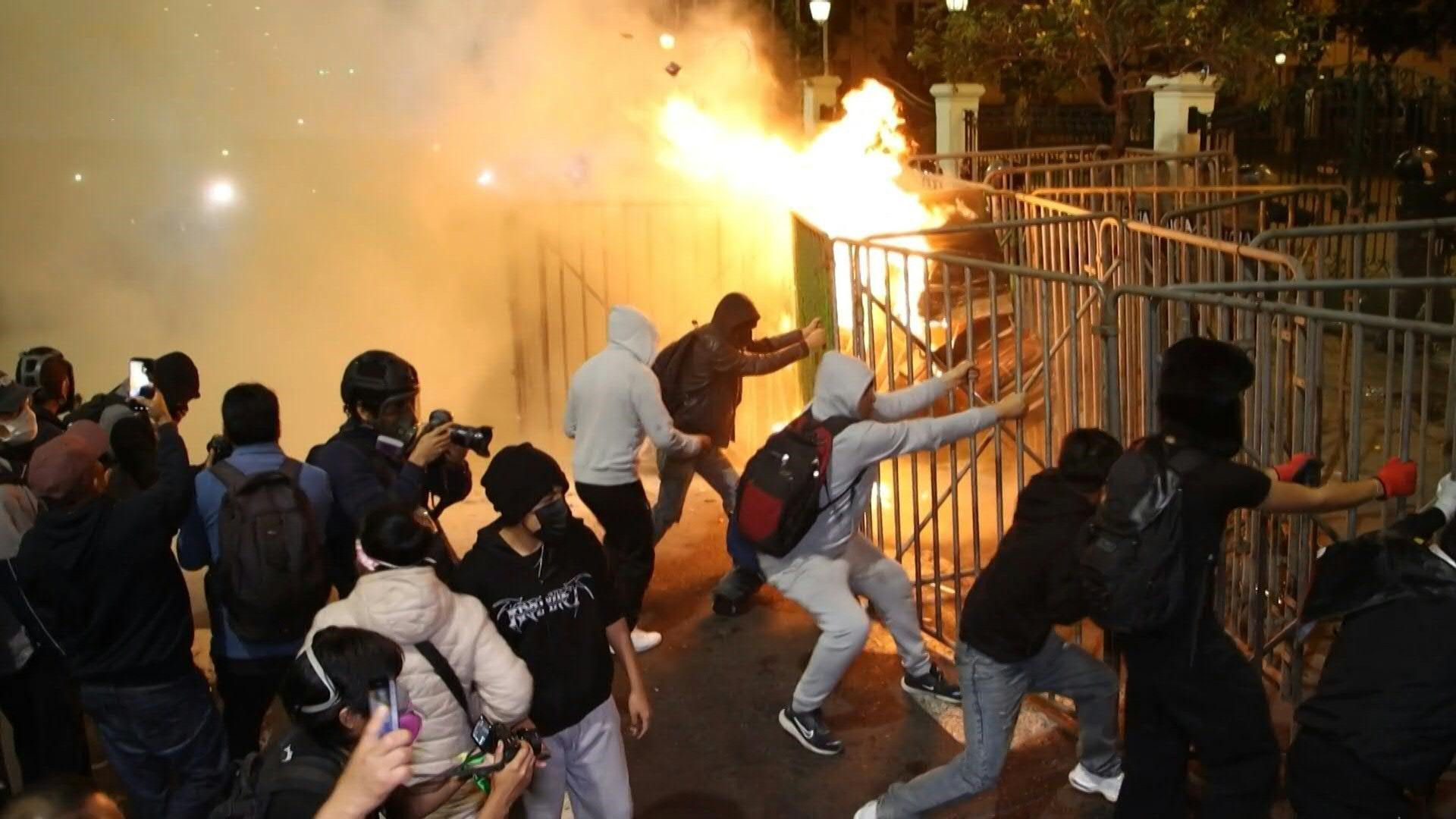 Clashes break out during anti-government protest in Peru's Lima