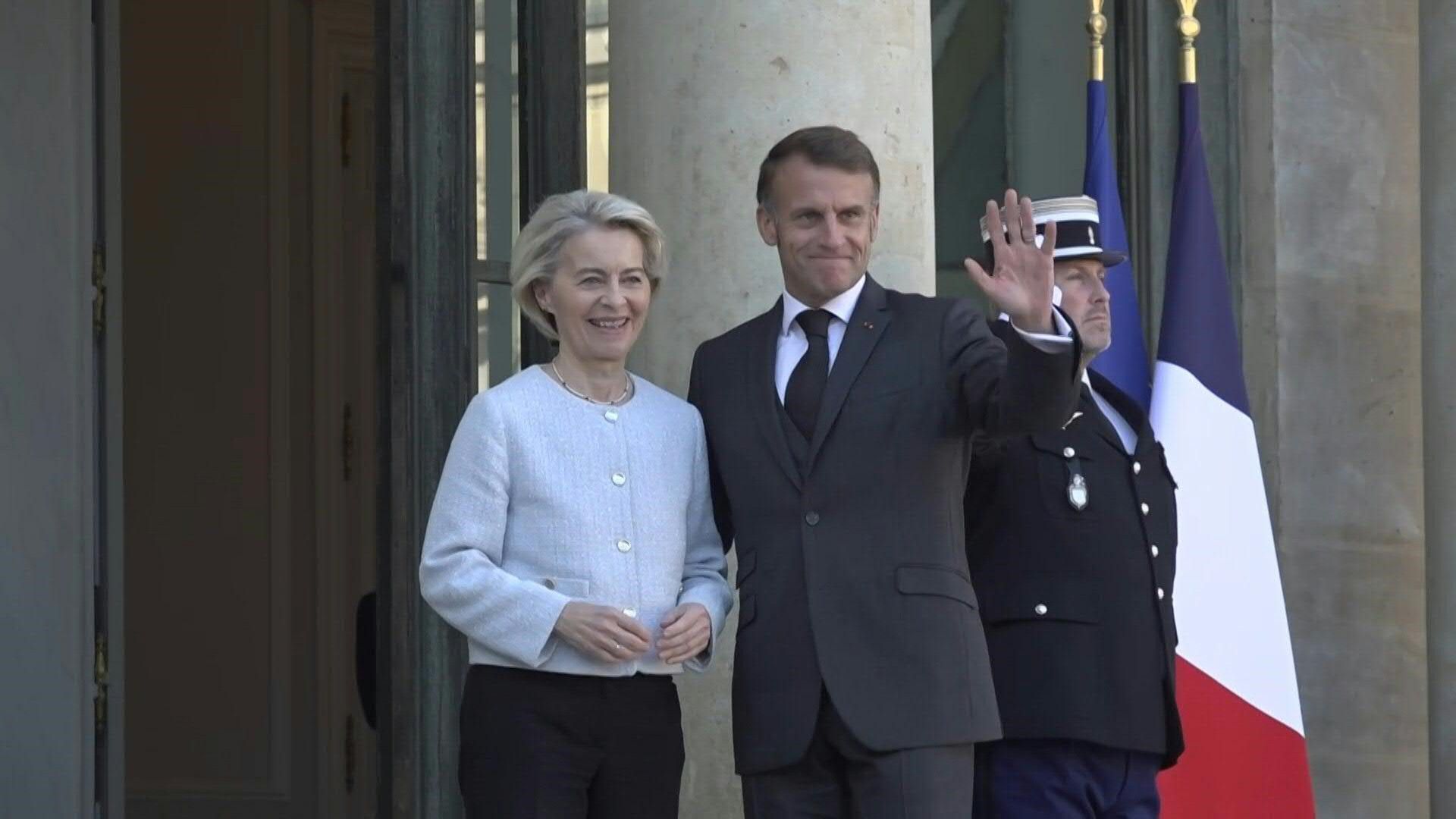 Macron welcomes EU chief to Elysee Palace