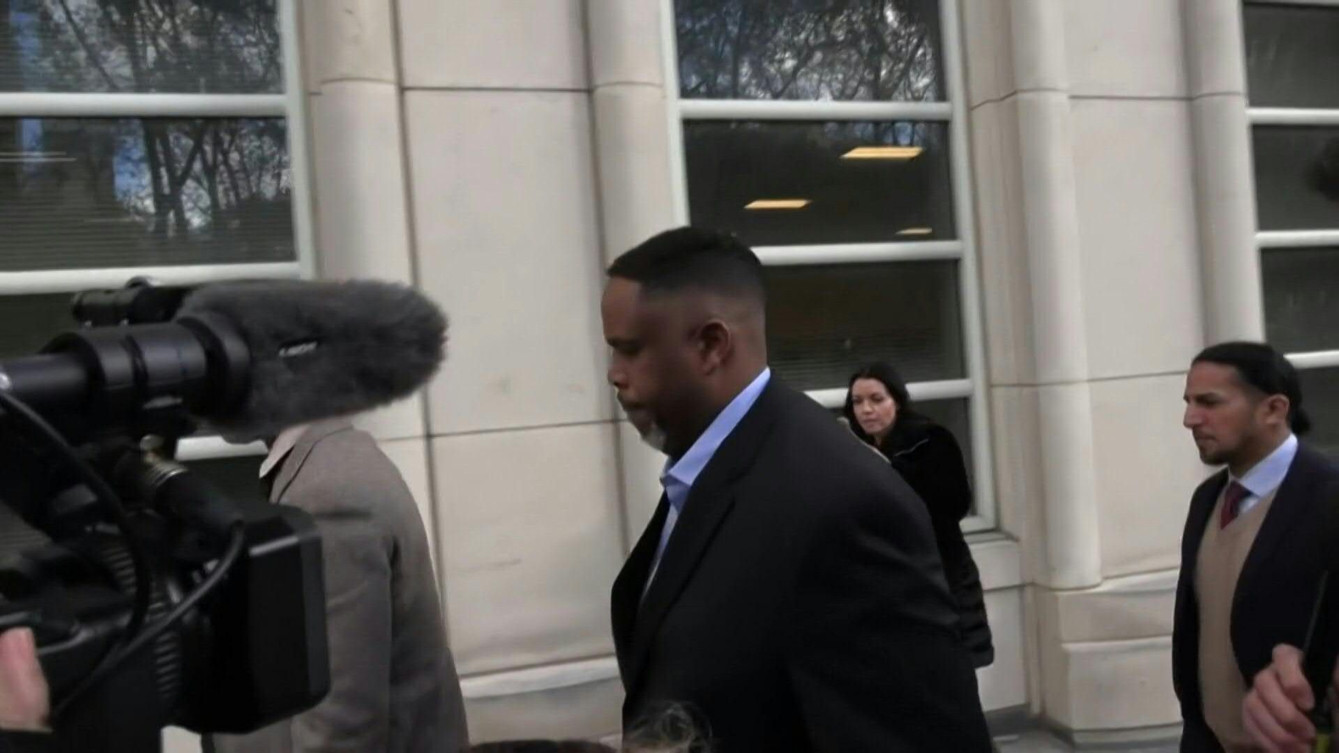 Illegal betting scandal: Former NBA player Damon Jones arrives at court in New York
