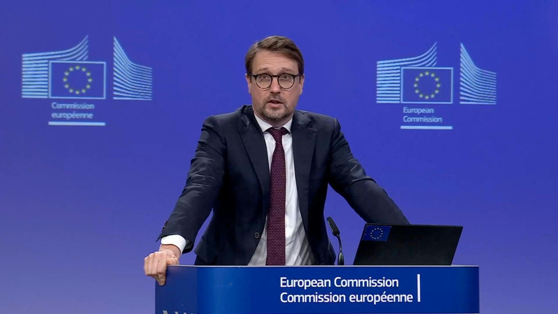 EU restricts visas for Russian nationals over Ukraine war