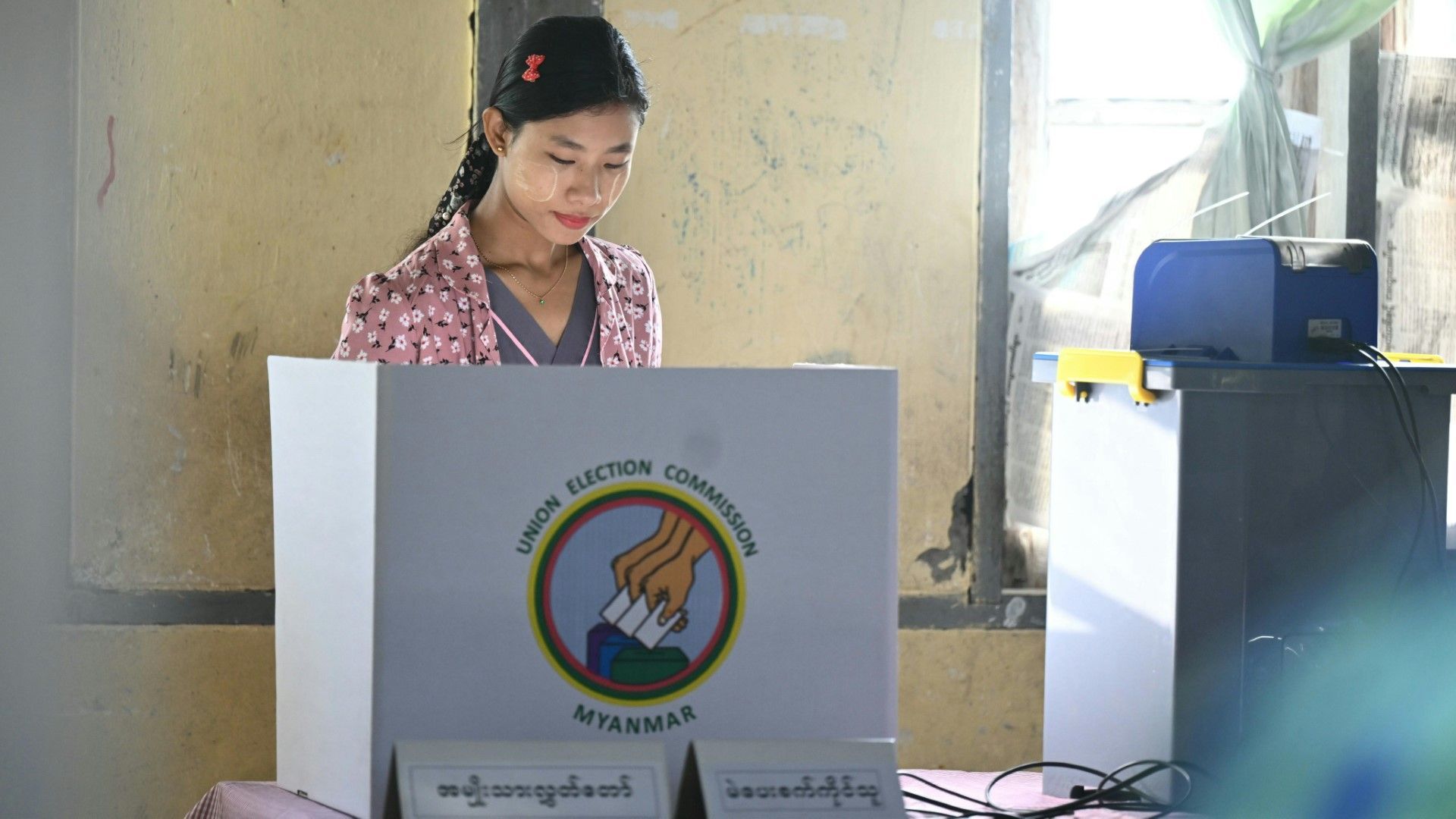 Video: Zweite Runde der Parlamentswahl in Myanmar begonnen