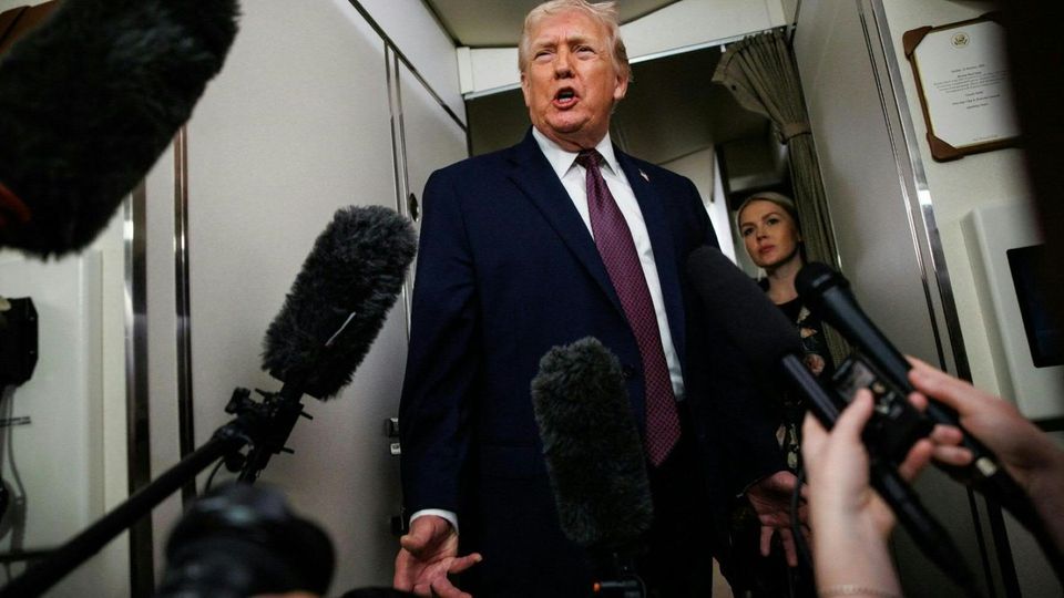 Trump zur Lage im Iran: USA prüfen „sehr starke Optionen“