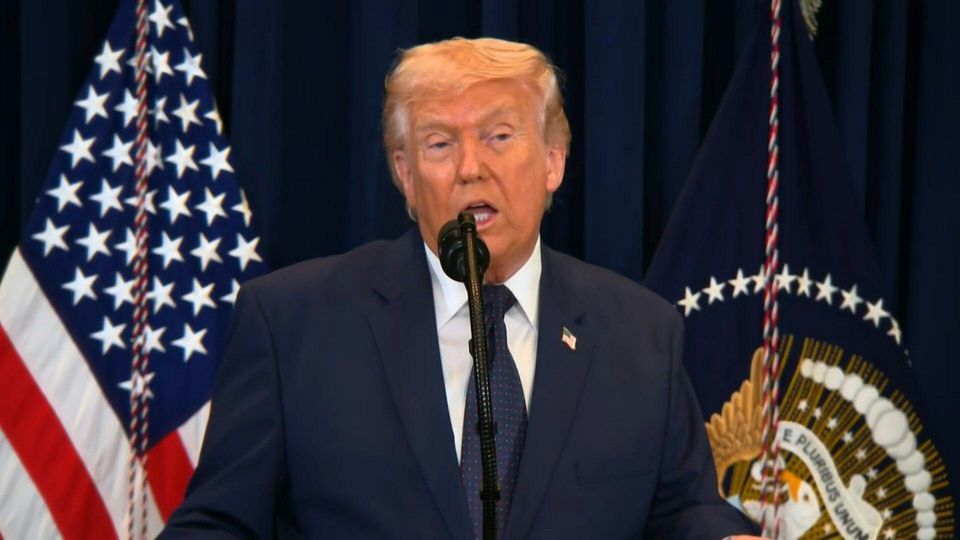 Trump droht dem Iran wegen Blockade von Öl-Lieferwegen