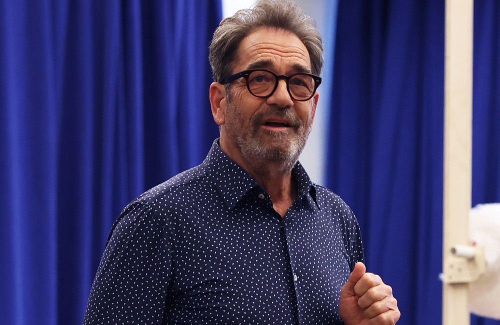 Huey Lewis doubts he'll be able to record and perform again due to Ménière's disease and hearing loss