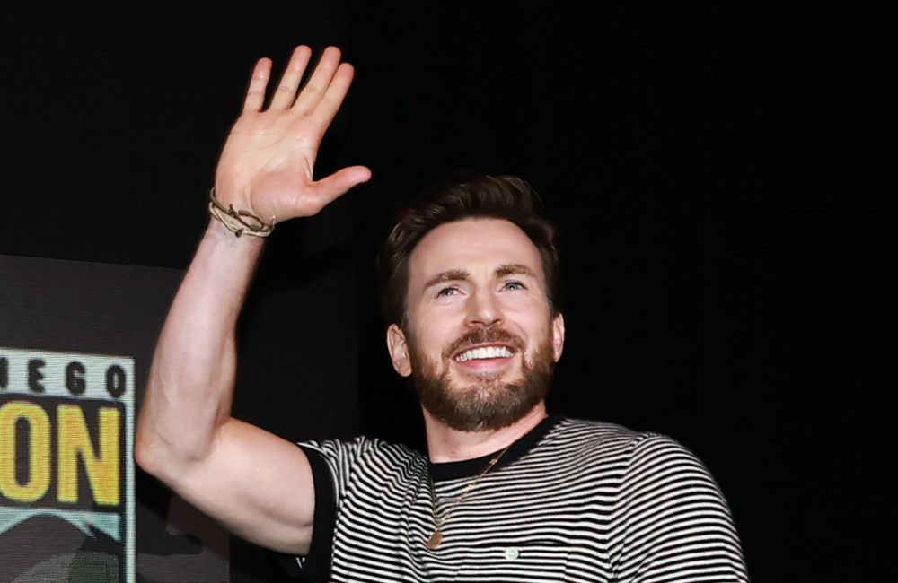 Chris Evans: Er verrät Details zu seinem Heiratsantrag an Alba Baptista