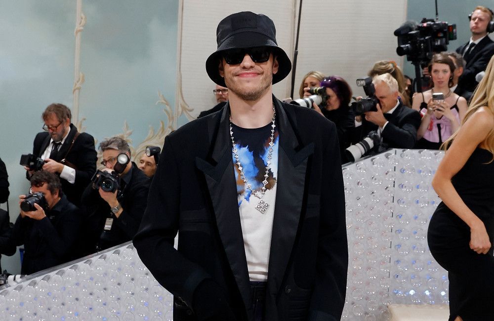 Pete Davidson splashes out 30k to 'surprise' Elsie Hewitt with lavish gift