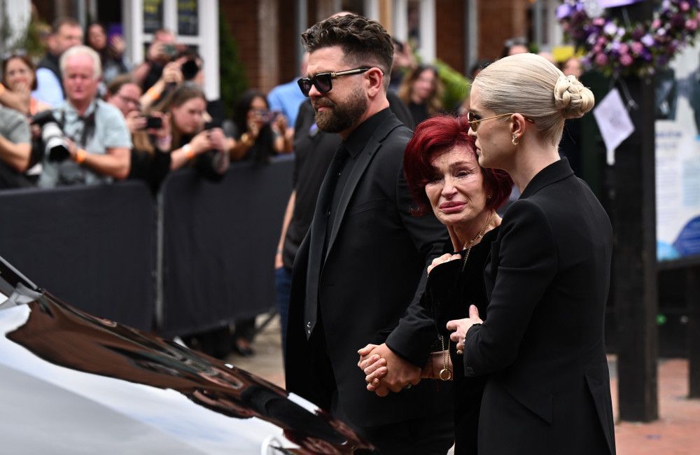 La promessa di Kelly Osbourne al padre Ozzy prima della morte