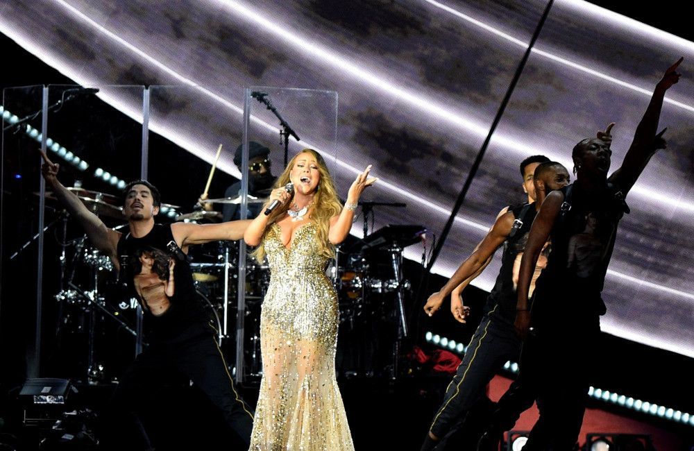 Mariah Carey messa in secondo piano tutti durante un soggiorno a Londra