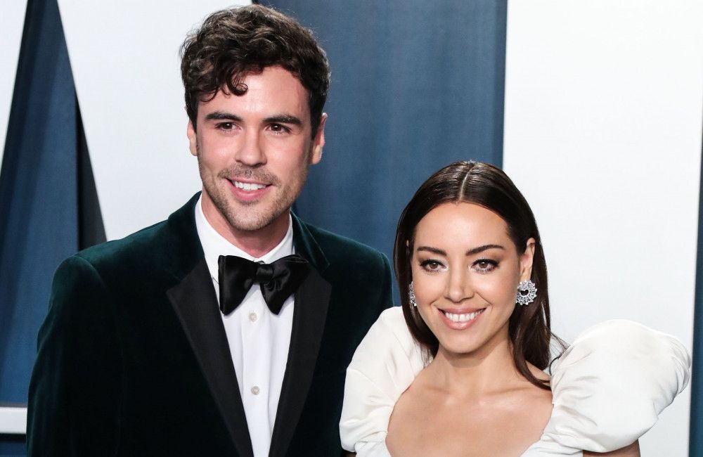 Aubrey Plaza has described her grief as a giant ocean of awfulness following the death of Jeff Baena