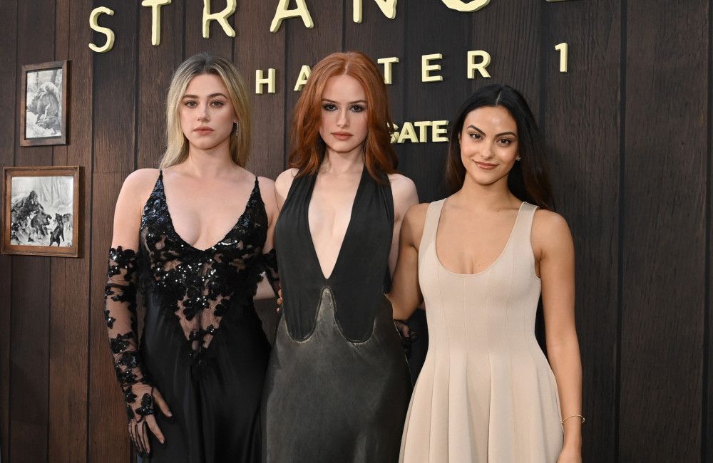Il supporto Lili Reinhart e Camila Mendes a Madelaine Petsch
