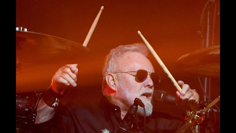 Queens Roger Taylor verrät, warum sein Schlagzeuger-Sohn nicht zu den Foo Fighters kam