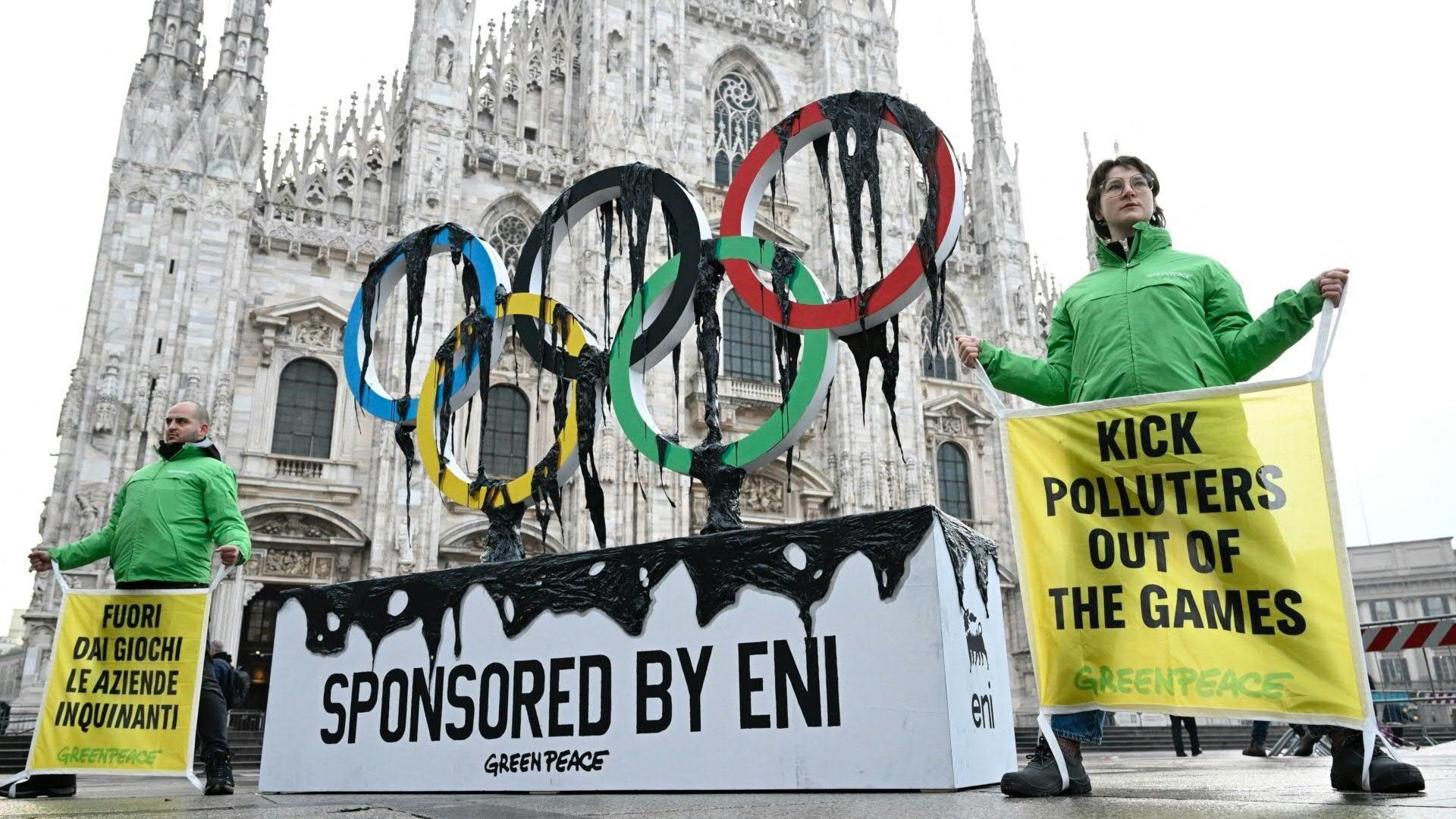 Video: Ölkonzern: Greenpeace mit Protest gegen Olympiasponsor