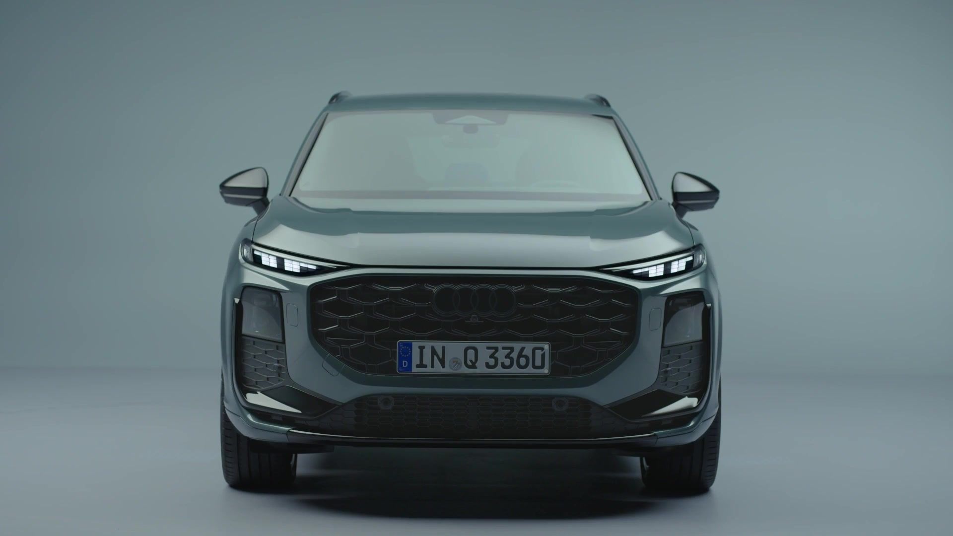 The Audi Q3 - High-end lighting technology turns night into day