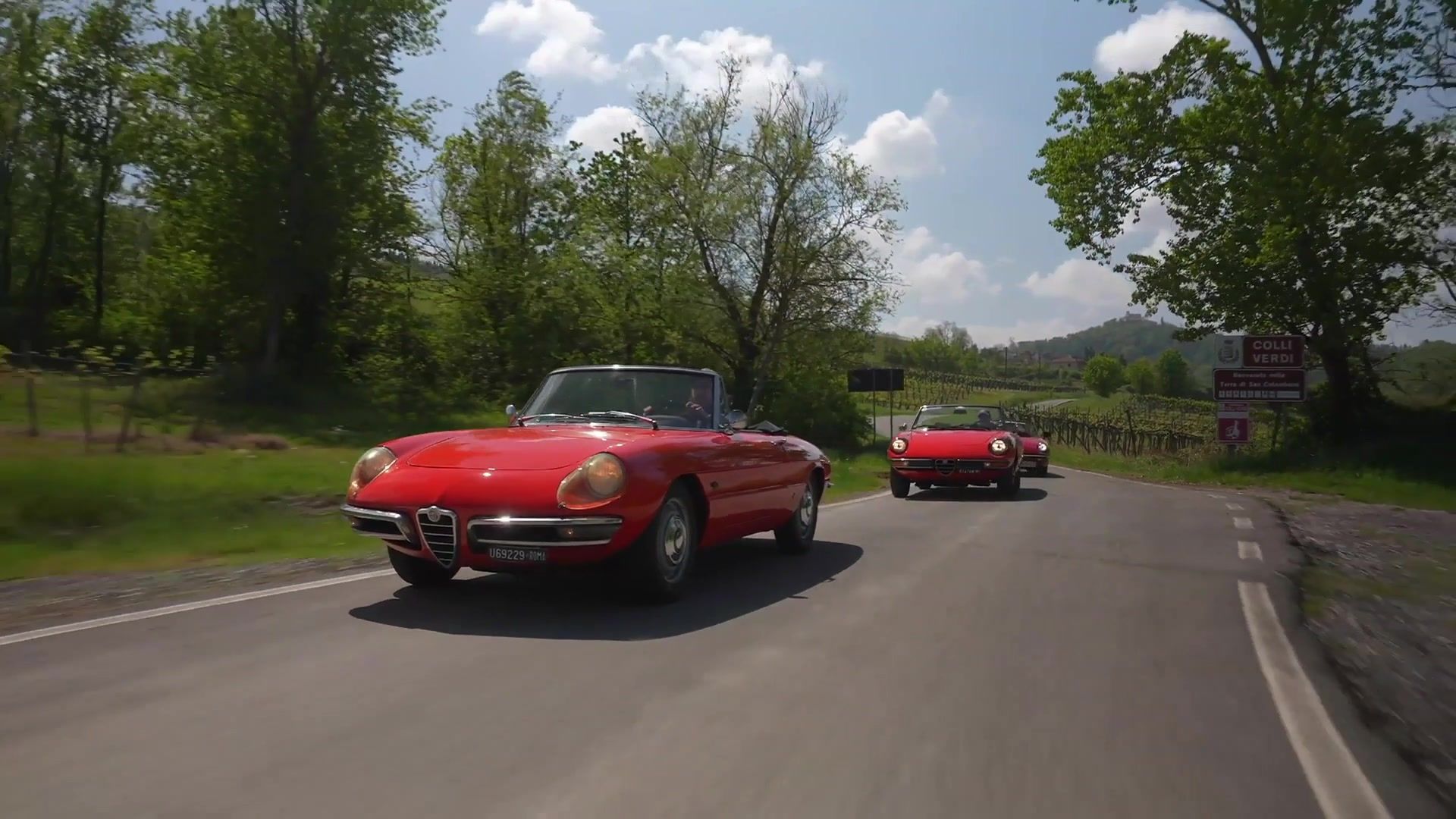 Alfa Romeo Spider “Duetto” Driving Video