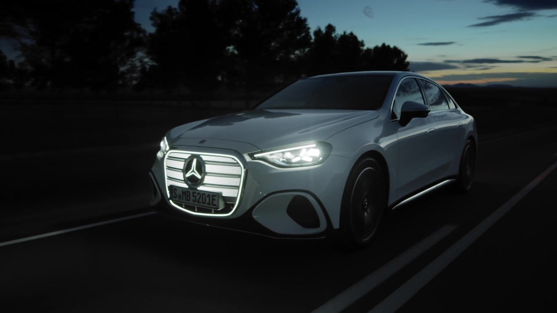The all-new electric Mercedes-Benz C-Class in Opalite white Driving Video