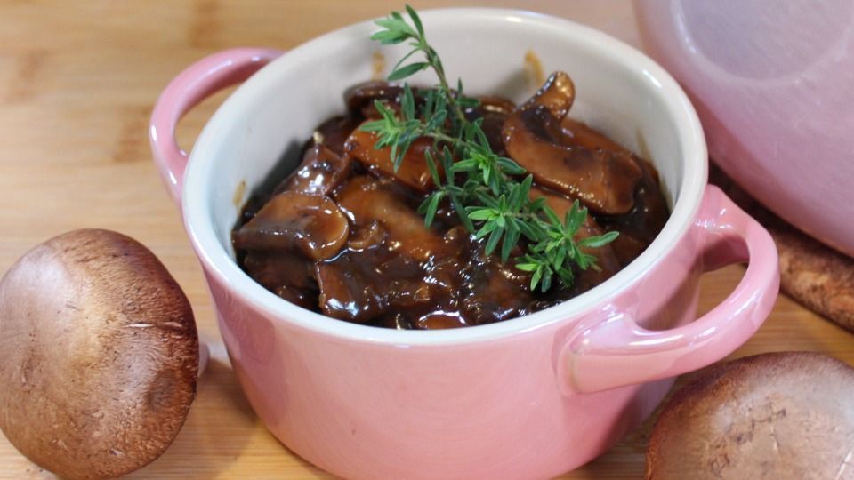 Hearty Mushroom Stew with Malt Beer: Comfort Food for Cold Days