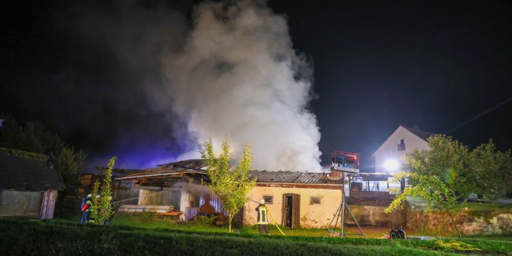 Video: 100.000 Schaden nach Vollbrand einer Scheune in Giesel