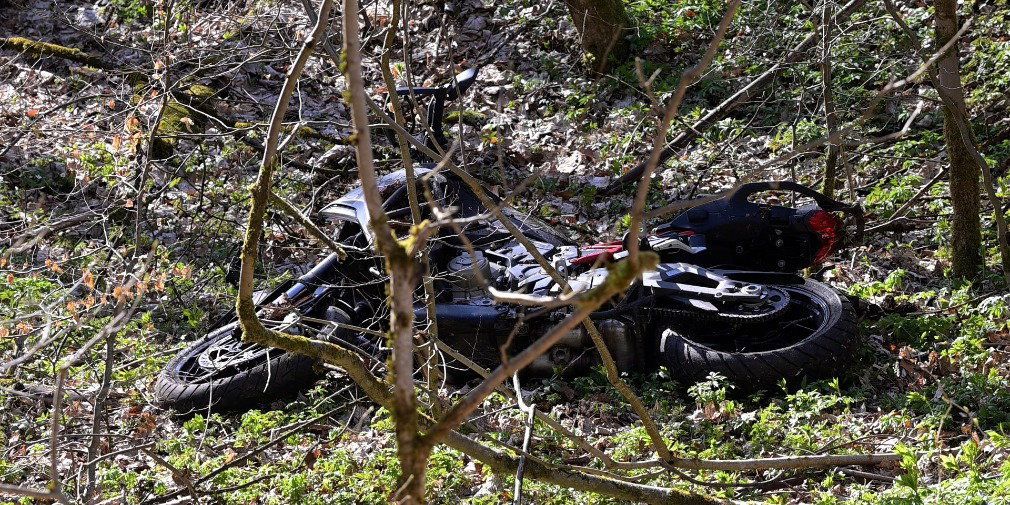 Video: Tödlicher Motorradunfall am Hoherodskopf - 35-Jähriger verstirbt an Unfallstelle