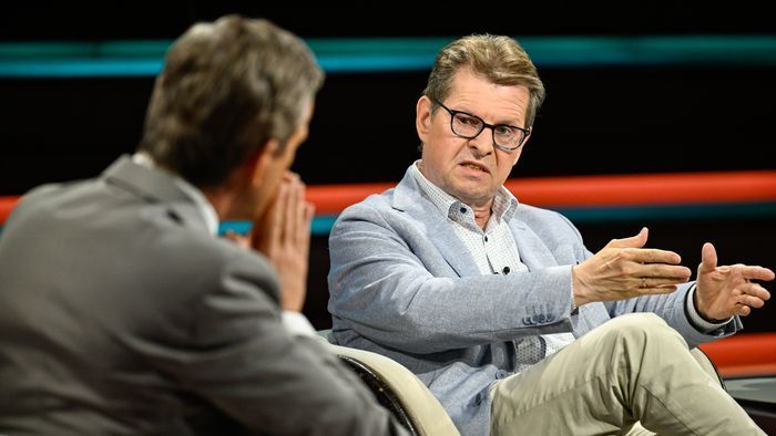 Ralf Stegner can hardly believe what is being accused of him on 